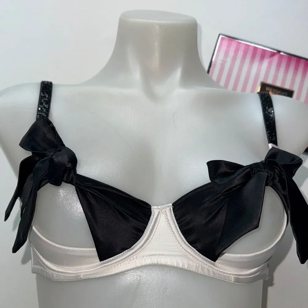 ✨Victoria's Secret Black and White Bow Bra Sz Small NWT